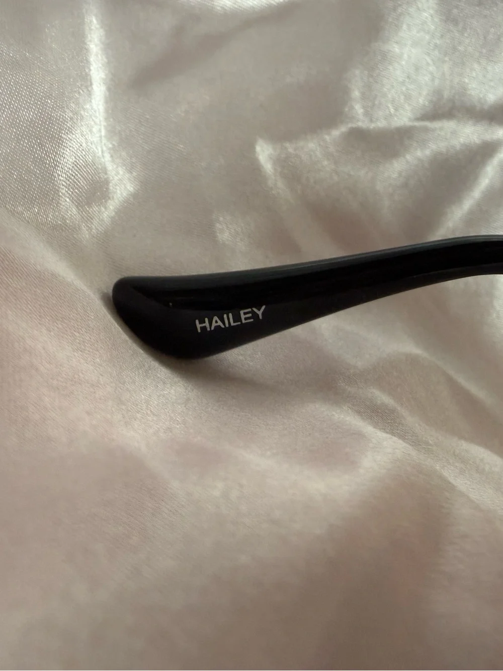 Diff Eyewear “Hailey” Tortoiseshell Sunglasses - New with Box